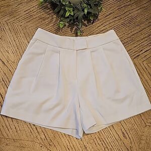 White INC glam shorts size 4 NWT